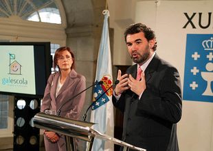 Quintana na presentación das Galescolas, un dos servizos no punto de mira da CIG-Administración