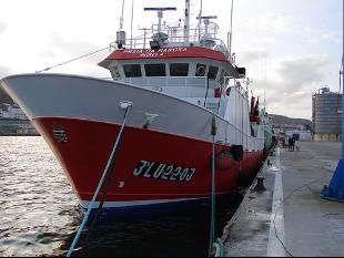 Os portos da Mariña luguesa (este é de Burela) son base de moitos barcos que se adican á pescada